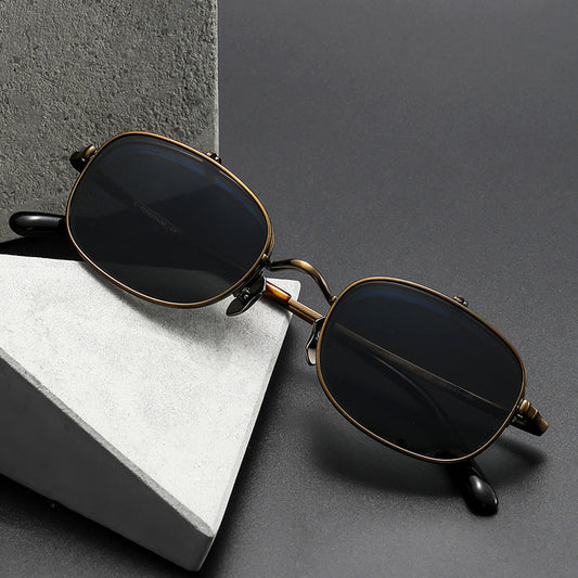 Fashionable And Retro Flip Glasses